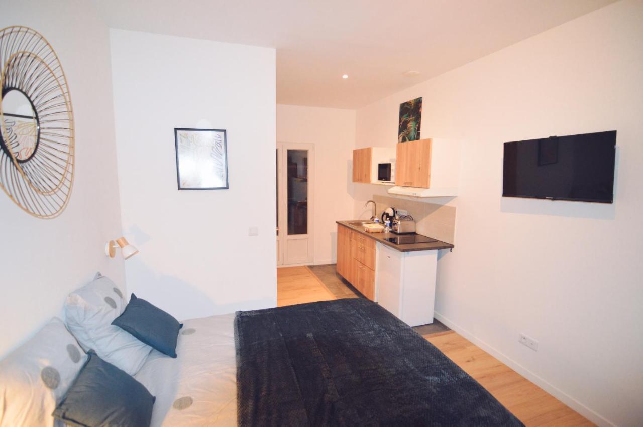Studios Lsquare Residence Afpa Шательро Екстер'єр фото