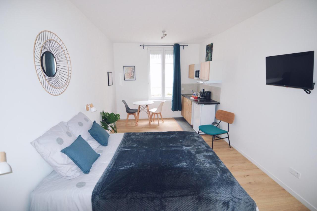 Studios Lsquare Residence Afpa Шательро Екстер'єр фото